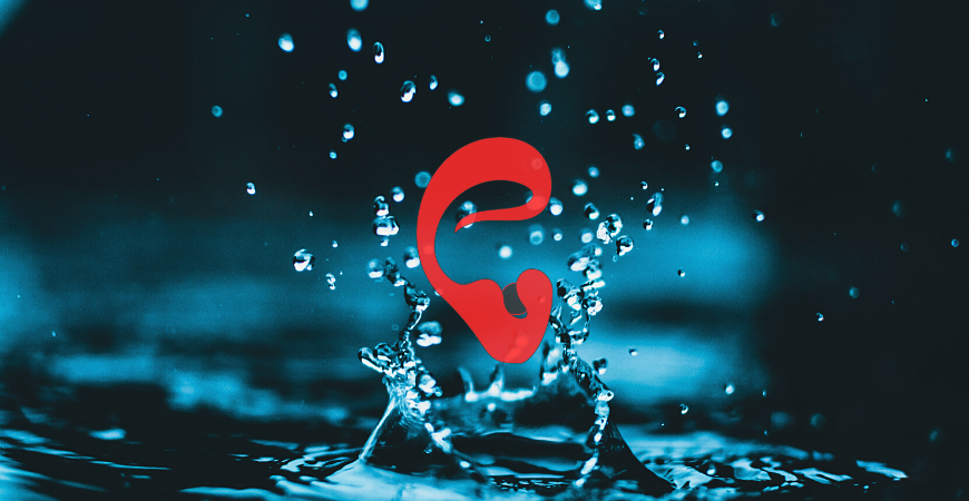 Comment puis-je retirer l'eau de mes oreilles ?