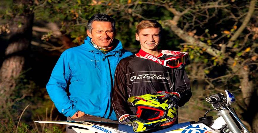 Charles DESAMY, jeune pilote moto. une nouvelle aventure de sponsoring sportif
