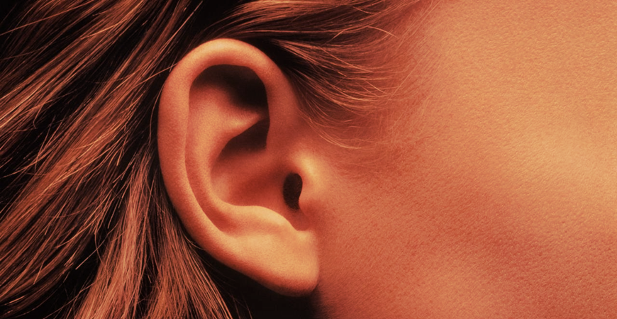 Mon oreille me gratte. Pourquoi ? Eczéma ? Allergie ?